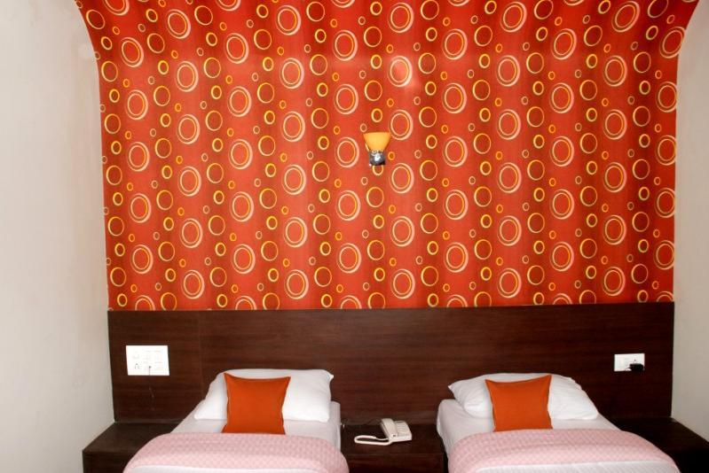 Fabexpress Adore Inn - Nr Mumbai International Airport Room photo