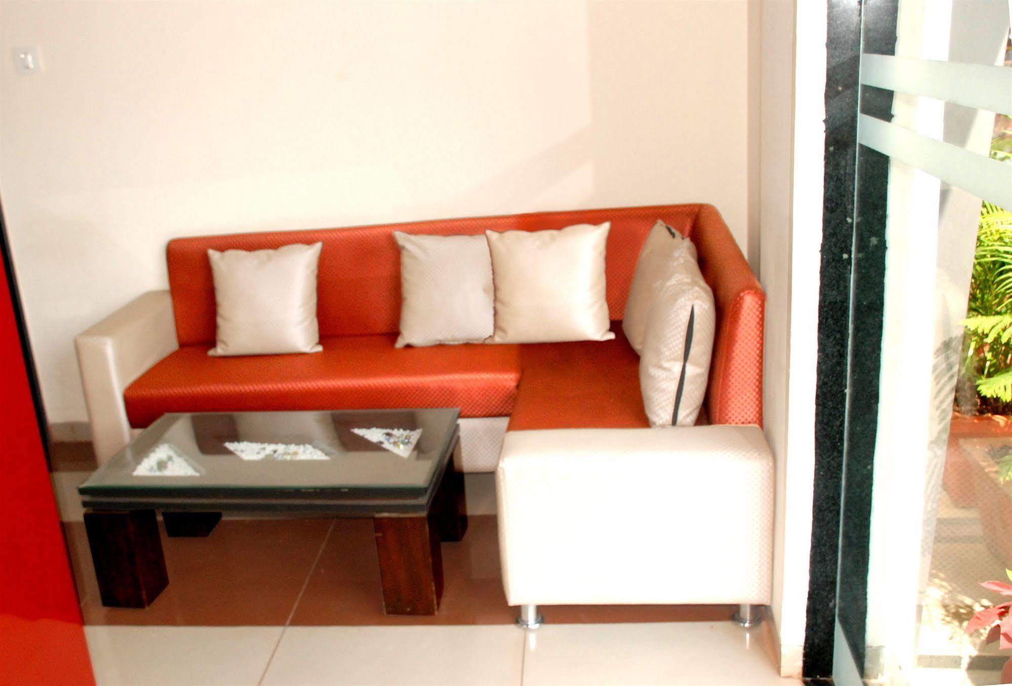 Fabexpress Adore Inn - Nr Mumbai International Airport Exterior photo